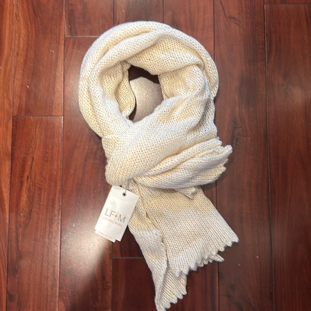 Le Fibre et Moi Very soft Baby Alpaca and silk scarf
